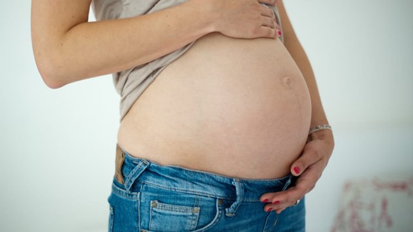 Das Beschäftigungsverbot für schwangere Frauen ist sechs Wochen vor der Entbindung relativ.