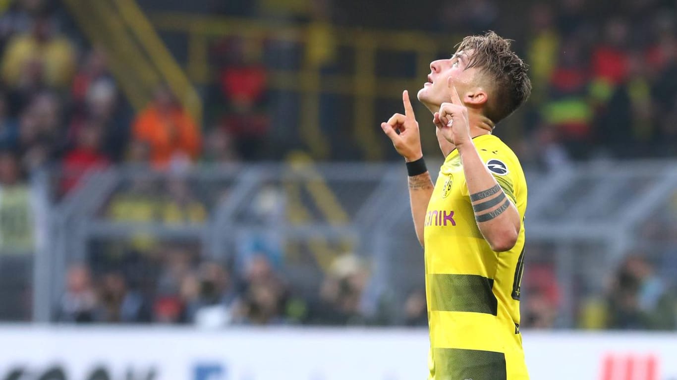 Maximilian Philipp feiert sein 1:0 beim 6:1 gegen Borussia Mönchengladbach.
