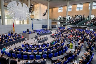 In der nächsten Legislaturperiode werden mit AfD unf FDP zwei Fraktionen mehr im Bundestag vertreten sein.