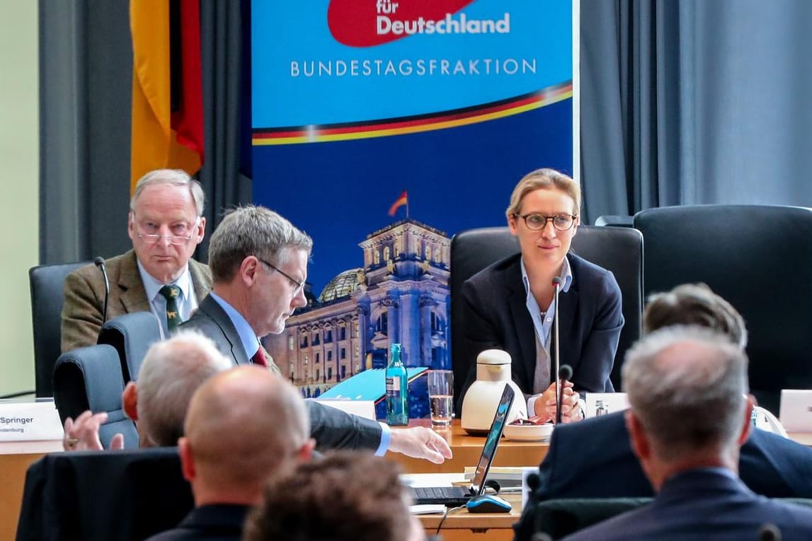 Die AfD-Bundestagsfraktion kommt am 26.09.2017 in Berlin unter der Leitung von Alice Weidel und Alexander Gauland zu ihrer ersten Sitzung im Elisabeth-Lüders-Haus zusamme
