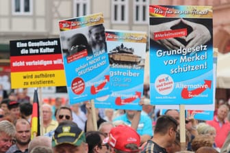 Mit rechtspopulistischen Parolen hat es die AfD in den Bundestag geschafft.