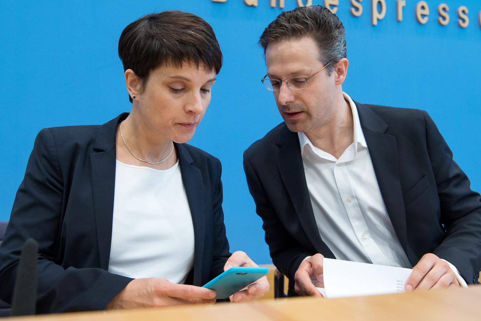 Frauke Petry und Marcus Pretzell planen nach ihrem Austritt aus der AfD offenbar eine Partei-Neugründung.