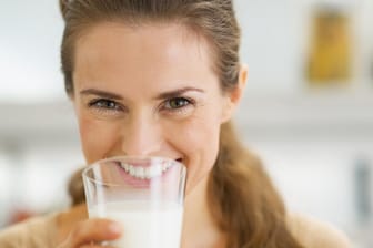 So gesund Milch ist – wie bei allen Nahrungsmitteln kommt es auch hier auf das richtige Maß an.