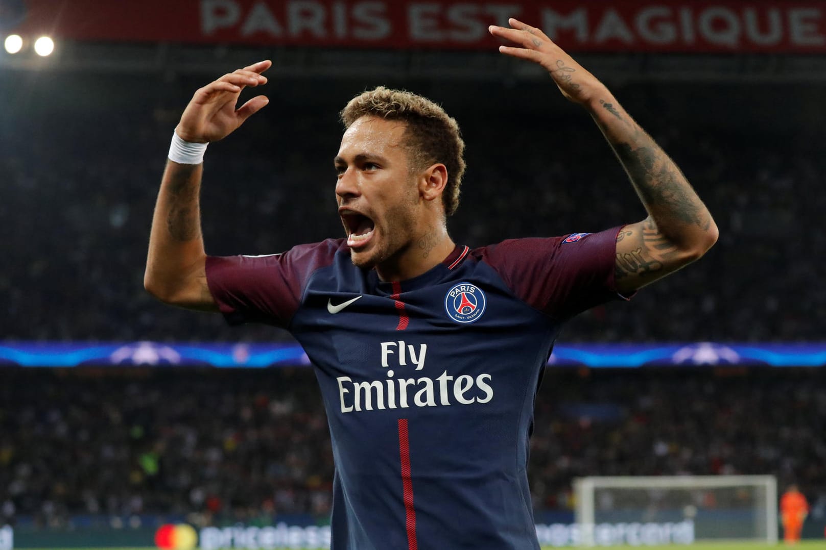 PSG-Star Neymar zeigte gegen Bayern eine starke Partie.