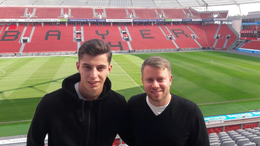 t-online.de-Redakteur Tobias Ruf traf Kai Havertz zum Interview in der BayArena.