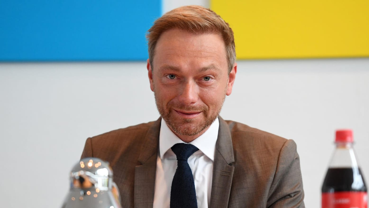 FDP-Chef Christian Lindner zeigte sich nach dem Wiedereinzug seiner Partei in den Bundestag in bester Laune.