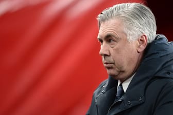 Carlo Ancelottis Entlassung sorgt für viel Gesprächsstoff in der italienischen Presse.