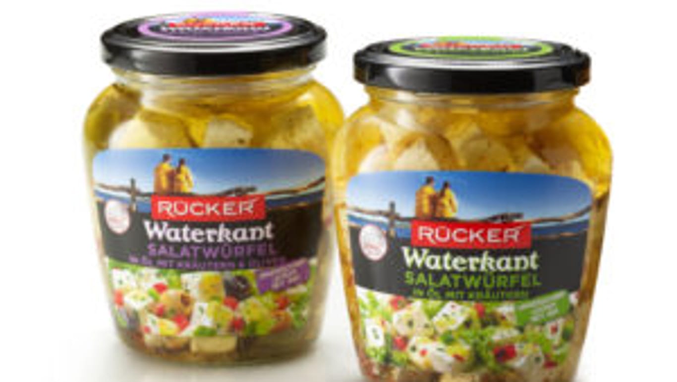 Von der Rücknahme sind national ausschließlich folgende Produkte betroffen: Rücker "Waterkant Salatwürfel in Öl mit Kräutern" und "Waterkant Salatwürfel in Öl mit Kräutern und Oliven".