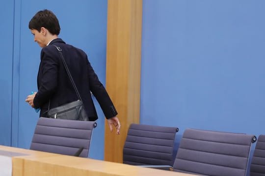 Die bisherige AfD-Vorsitzende Petry ist am 29.