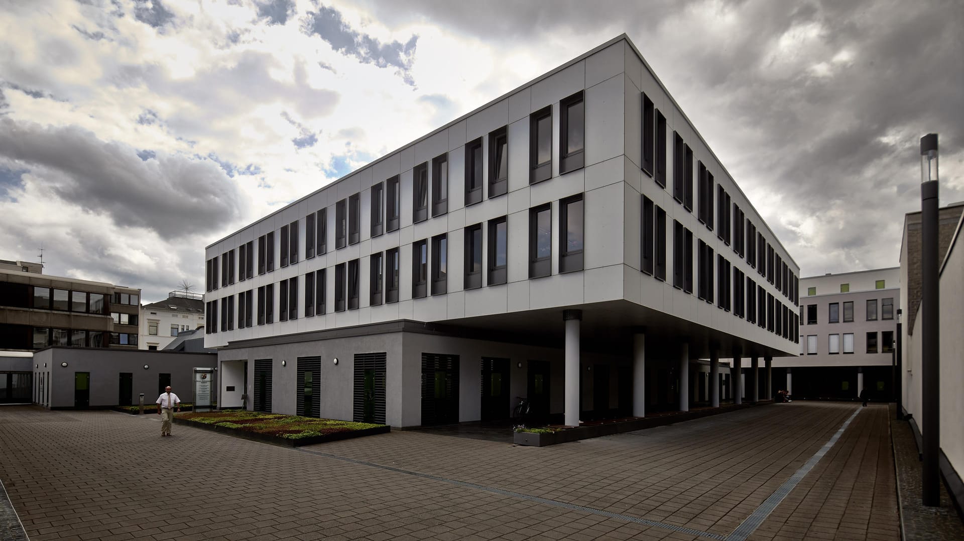 Das Verwaltungsgericht in Koblenz hat entschieden, dass es triftige Gründe für die Streichung eines Nachnamens geben muss. Das Verwaltungsgericht in Koblenz hat entschieden, dass es triftige Gründe für die Streichung eines Nachnamens geben muss.