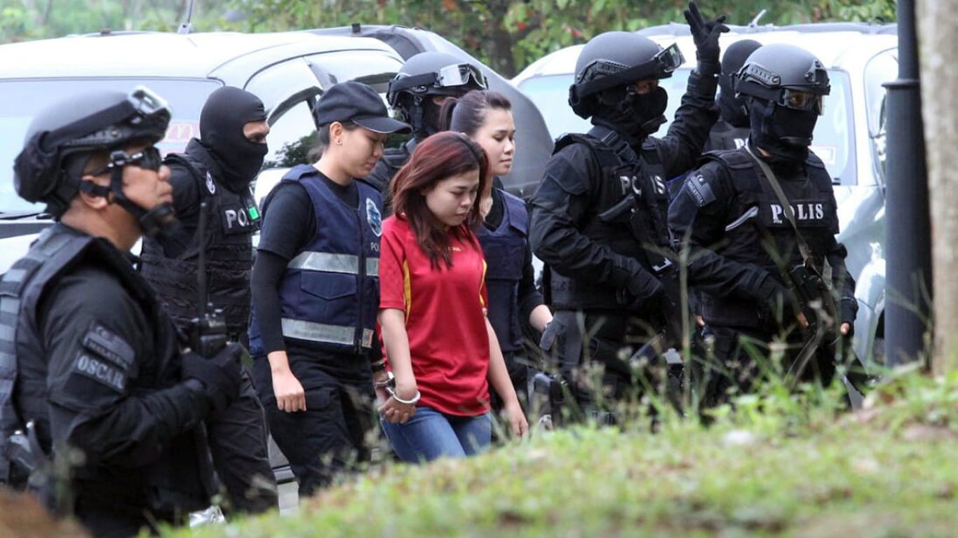 Malaysia klagt die mutmaßlichen Kim-Attentäterinnen an. Ihnen droht die Todesstrafe.