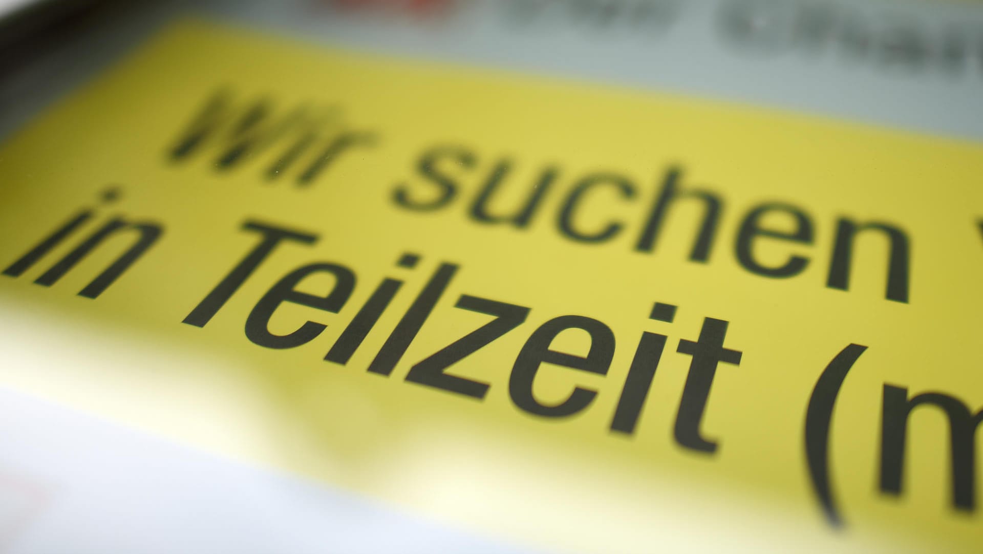 Mehr als jeder fünfte Beschäftigte in Deutschland arbeitet nicht in einem traditionellen Arbeitsverhältnis.