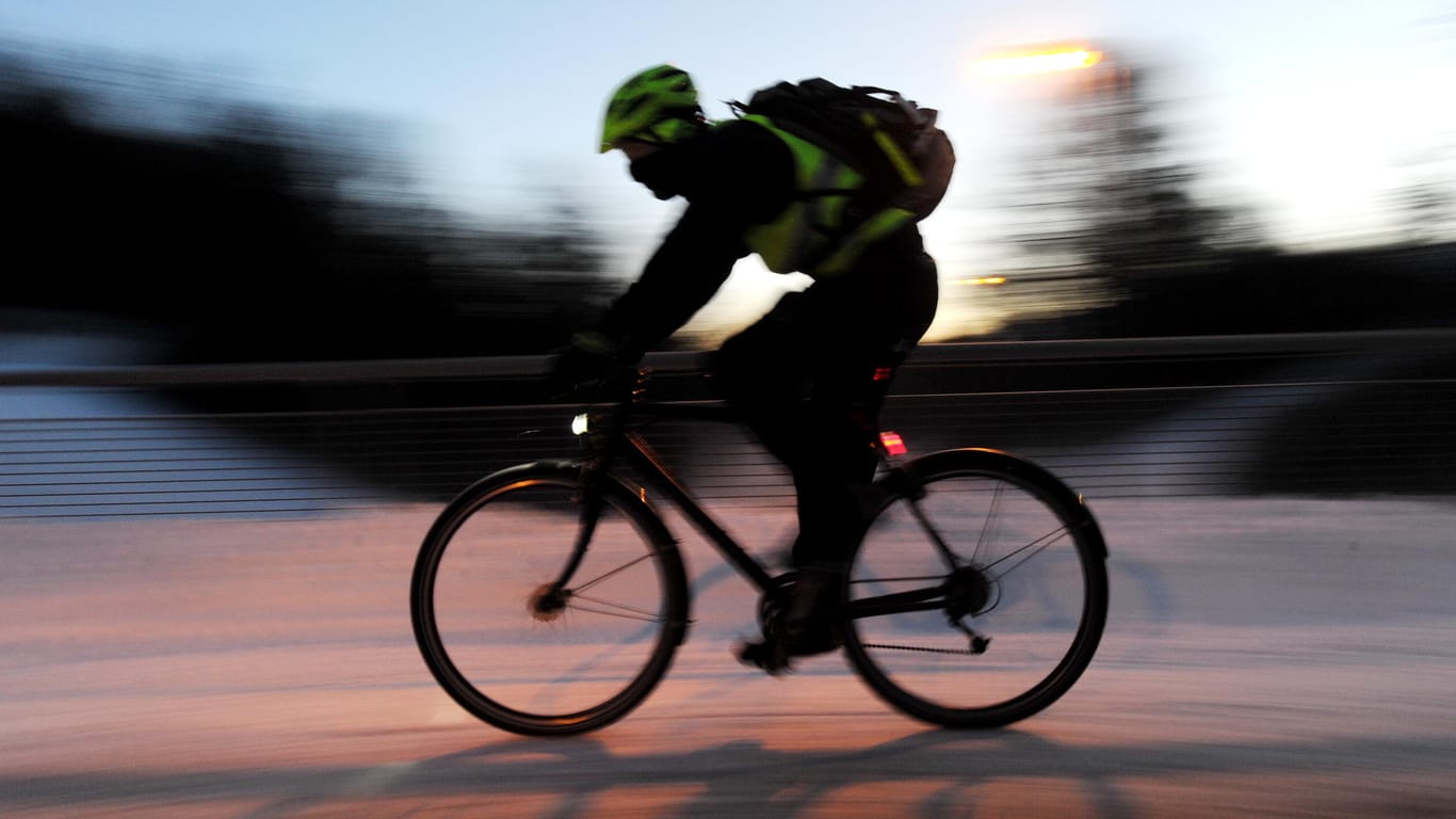 In der dunklen Jahreszeit ist funktionierendes Licht auf dem Fahrrad besonders wichtig