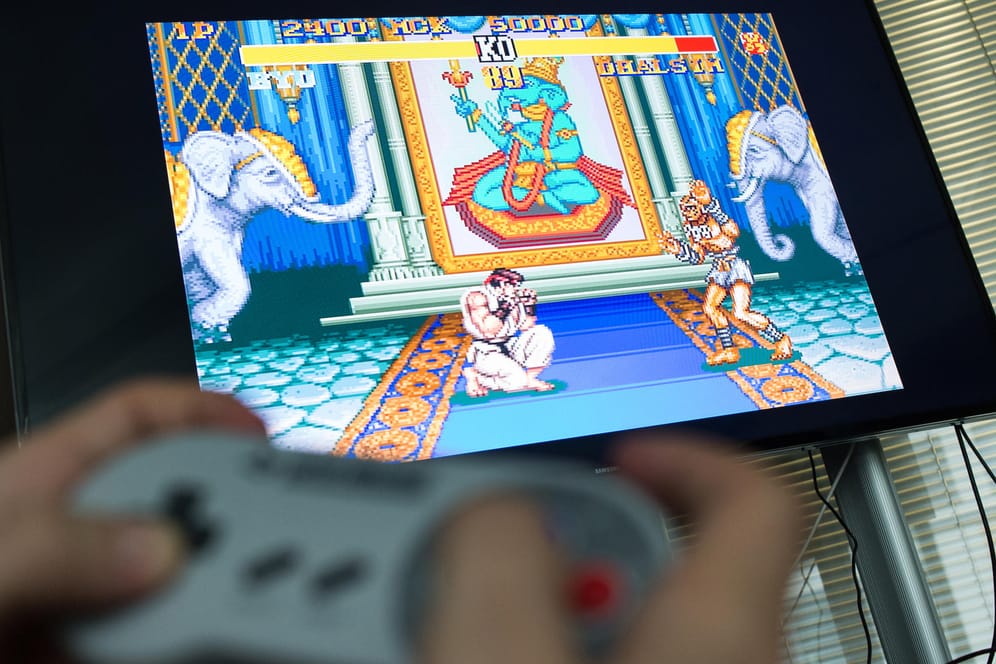 "Round 1, fight!" So krümelig wie einst «Street Fighter II» sind heutige Prügelspiele nicht mehr. Spaß macht der wiederbelebte Titel aber auch heute noch.