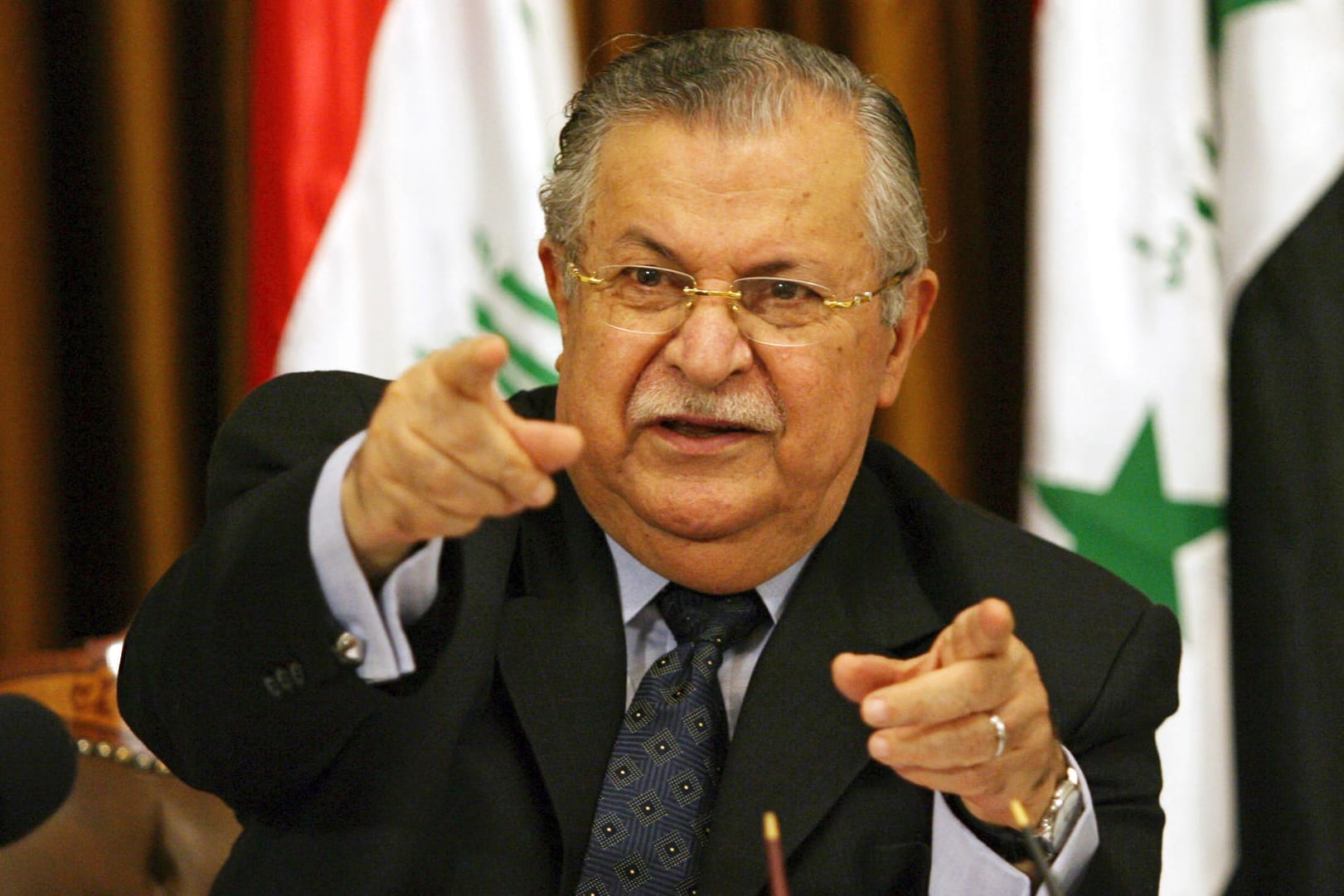 Der Ex-Präsident Dschalal Talabani war aufgrund von Krankenhausbesuchen oftmals in Deutschland. Er starb im Alter von 83 Jahren.