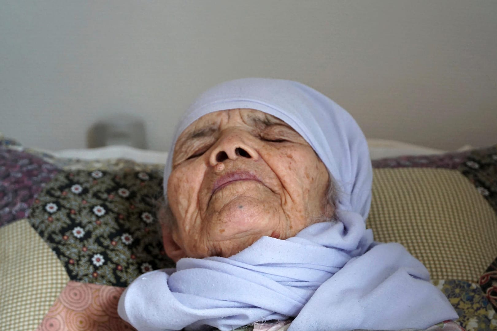 Die Afghanin Bibihal Uzbeki (106) darf nun doch in Schweden bleiben.
