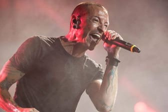 Chester Bennington, Frontmann der US-Rockband Linkin Park (2014 in Polen).