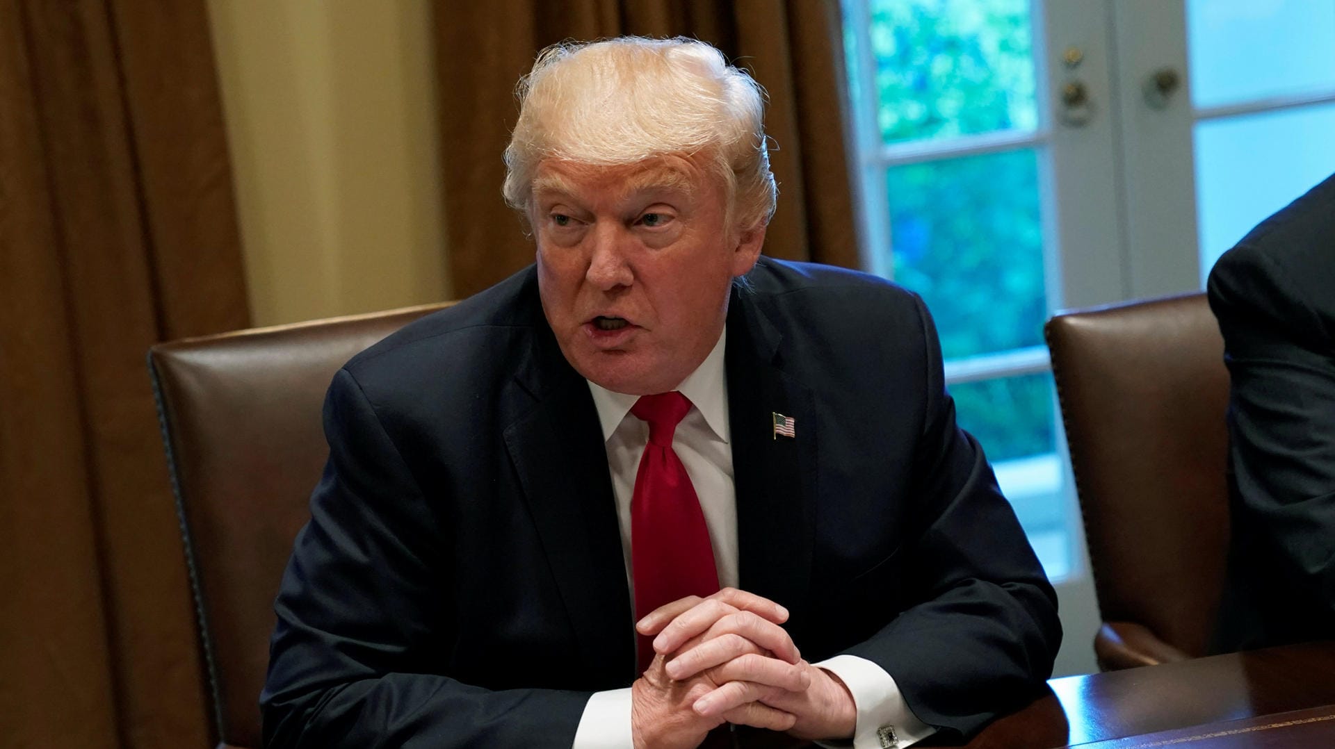 Donald Trump bei einem Treffen mit Militärs im Weißen Haus.