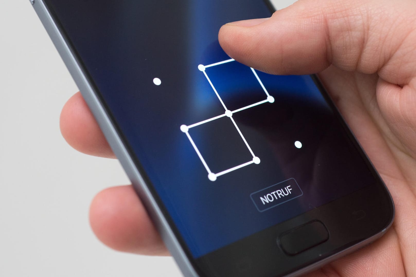 Zu unsicher: Entsperr-Muster, das als Linien auf dem Display angezeigt wird.