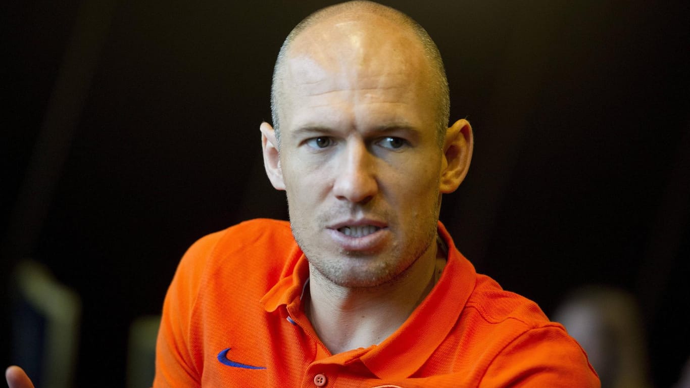 Arjen Robben lässt seine Zukunft im Nationalteam offen.