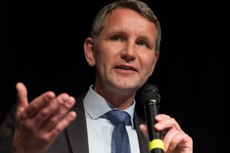 Fiel immer wieder mit rechtsradikalen Äußerungen auf: der Thüringer AfD-Landtagsfraktionschef Björn Höcke.