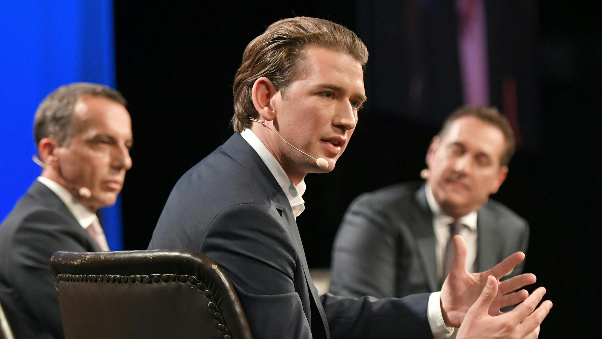 ÖVP-Chef Sebastian Kurz (M), der österreichische Bundeskanzler und SPÖ-Chef Christian Kern (l) und FPÖ-Chef Heinz-Christian Strache (r) bei der Dreierkonfrontation der Spitzenkandidaten im Fernsehen.