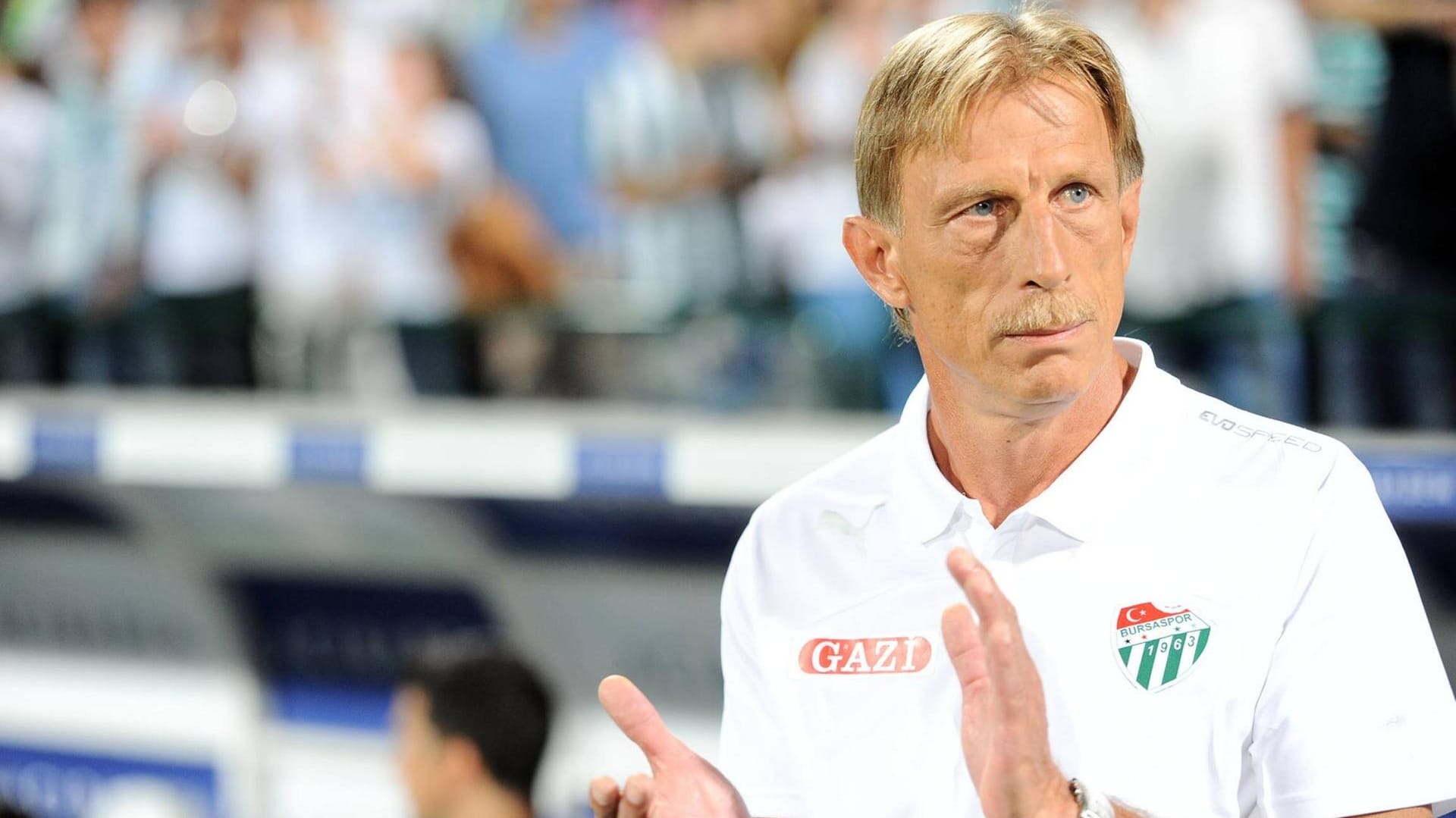 Daum als Trainer von Bursaspor. Die "Krokodile" coachte der heute 63-Jährige bis März 2014.