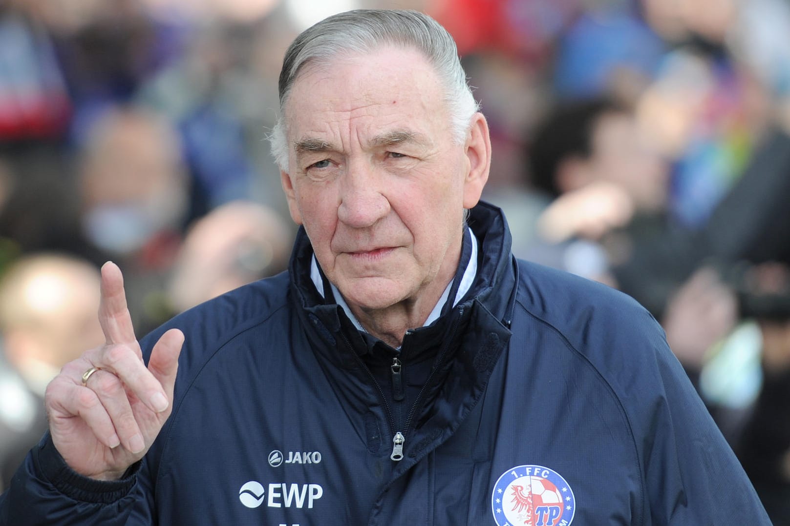 Ein Kenner des Frauenfußballs: Bernd Schröder.