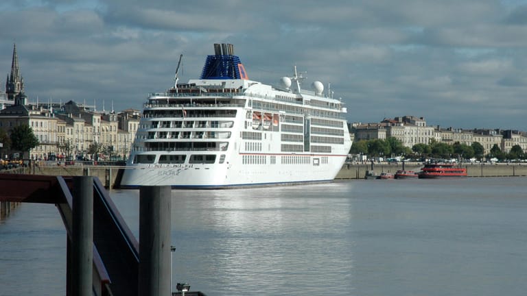 Die "Europa 2" von Hapag-Lloyd Cruises ist weiterhin das beste Kreuzfahrtschiff der Welt.