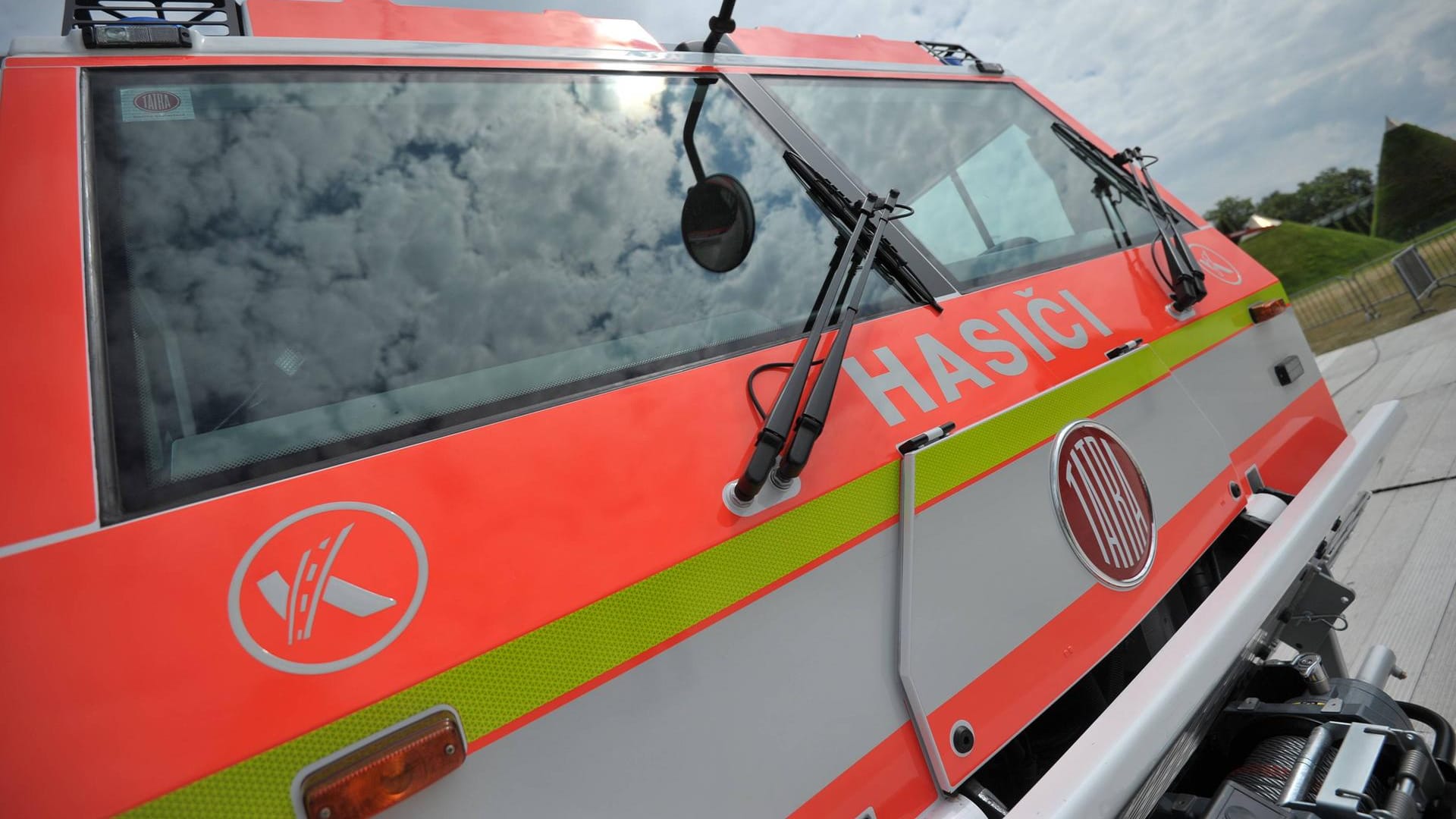 Die Aufschrift Hasici bedeutet Feuerwehr.