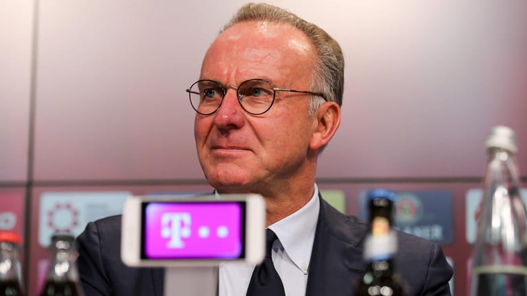 Bayerns Vorstandsvorsitzender Karl-Heinz Rummenigge schließt eine Verpflichtung von Thomas Tuchel nach der Saison nicht aus.