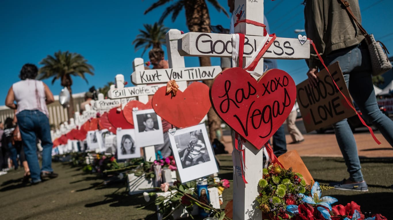 Am 2. Oktober 2017 erschoss Stephen Paddock dutzende Menschen in der Kasino-Stadt Las Vegas.