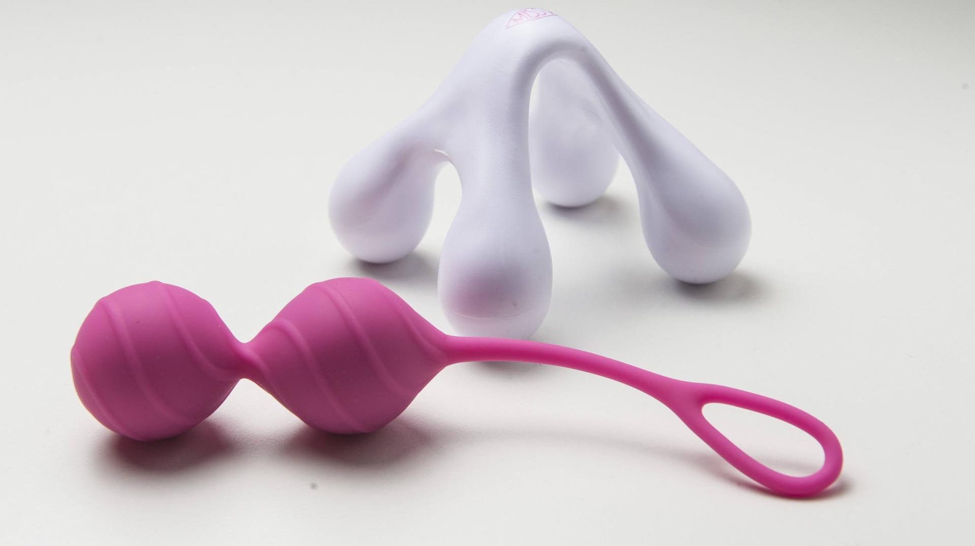 Viele Sextoys lassen sich per Smartphone-App und Bluetoooth-Funk fernsteuern.