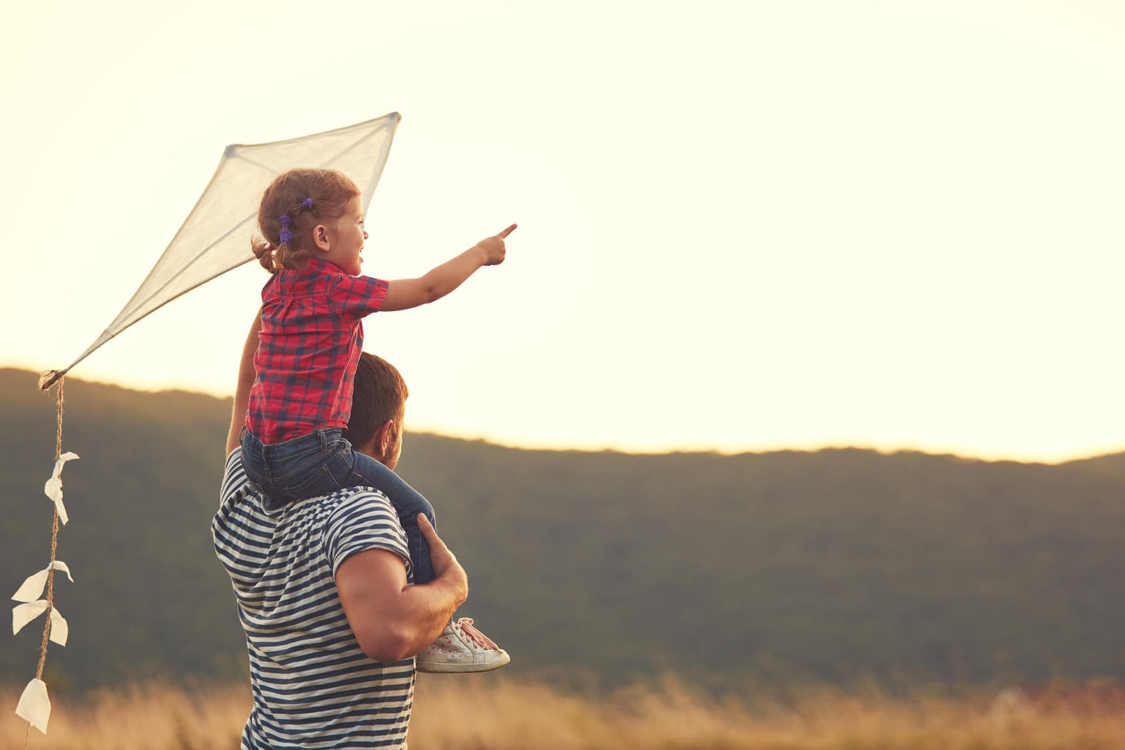 Ob Vater oder Mutter oder beide – jede Familie muss für sich selbst entscheiden, wer für die Kinderbetreuung zuständig ist.