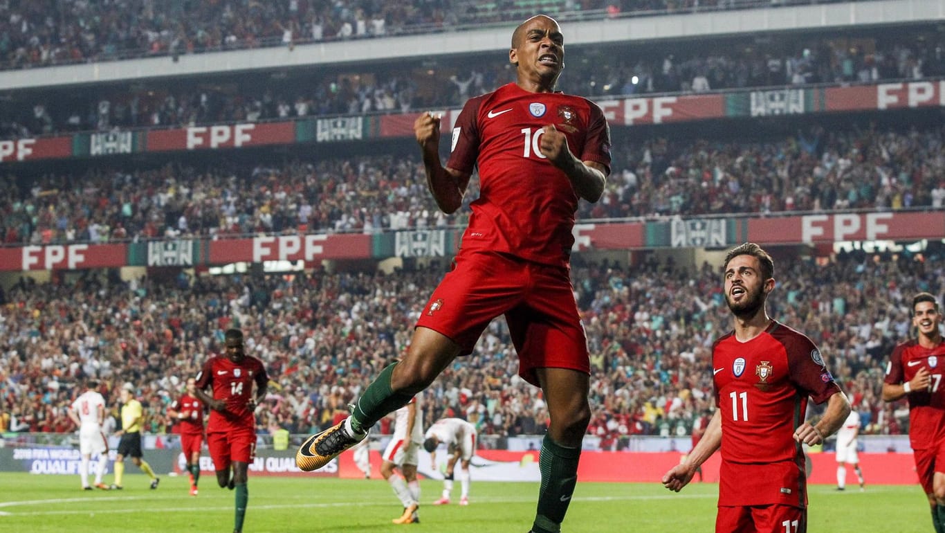 Portugals Joao Mario feiert den Sieg gegen die Schweiz.