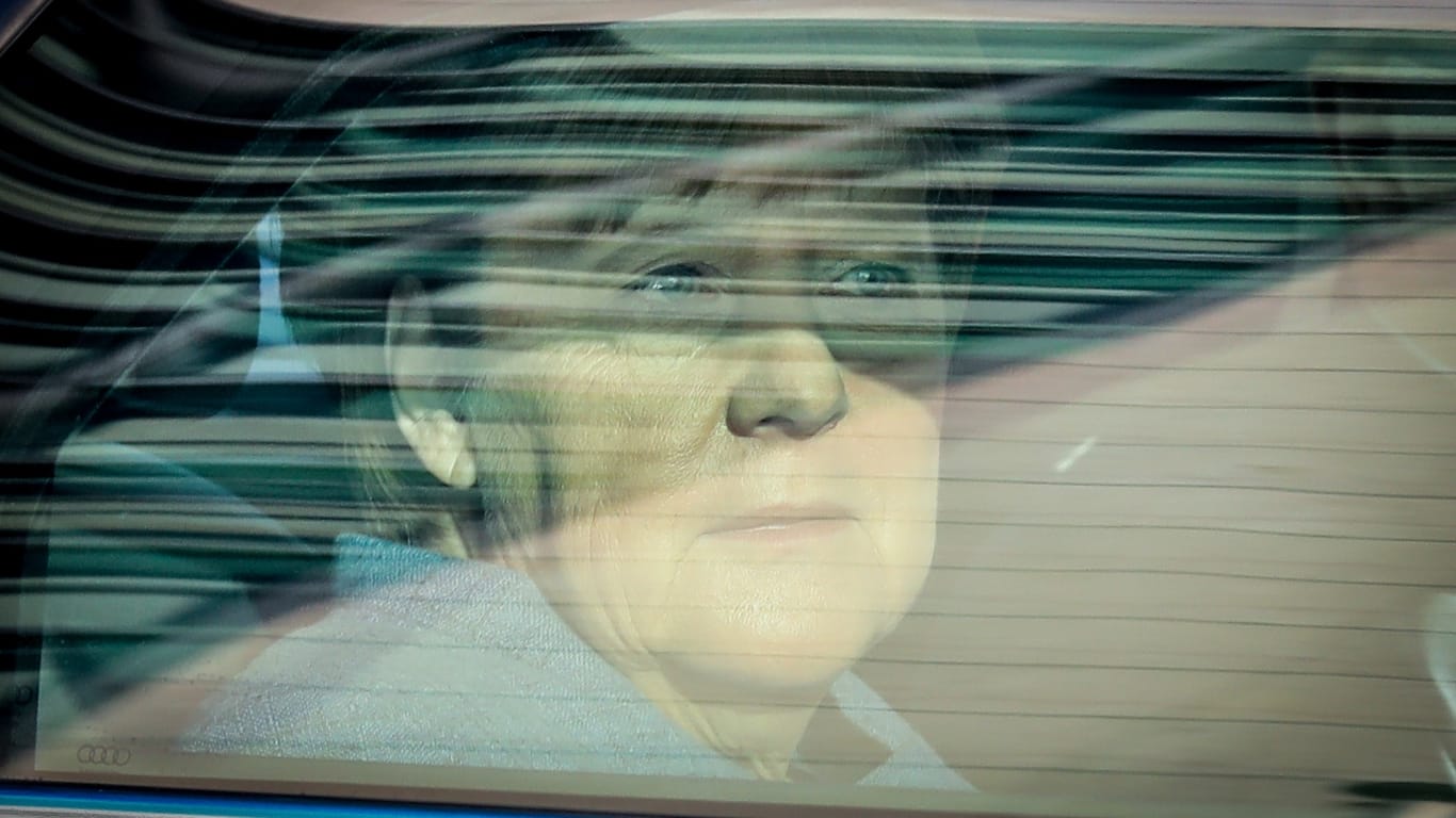 Bundeskanzlerin Angela Merkel (CDU) ernennt einen neuen außenpolitischen Berater.