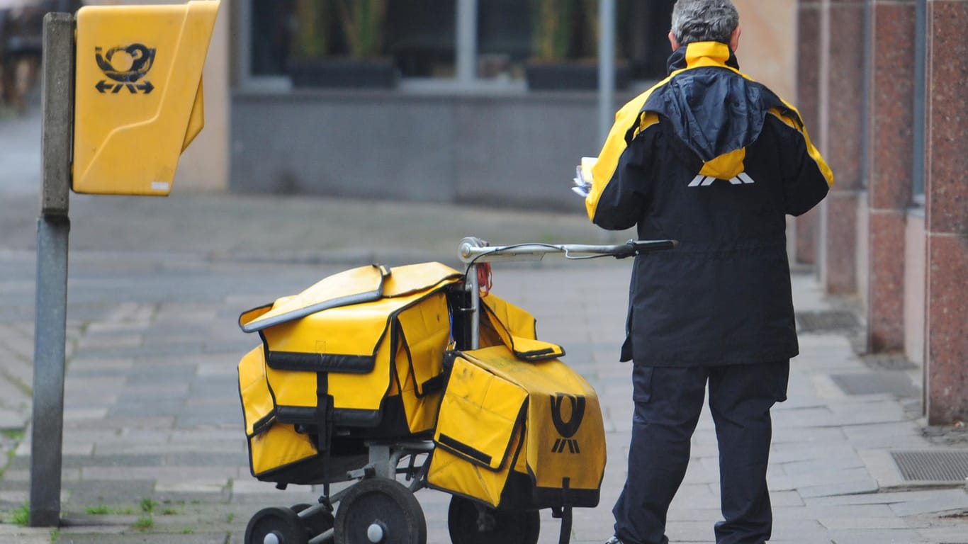 Fast 12 Prozent der Berliner Postmitarbeiter haben sich krankgemeldet.