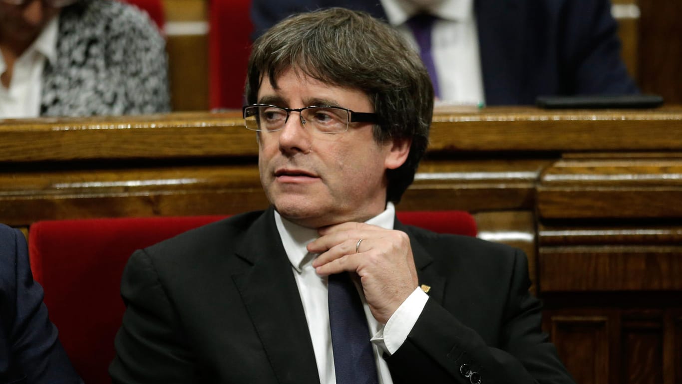 Der katalanische Regierungschef Carles Puigdemont hofft auf einen Dialog mit Madrid.