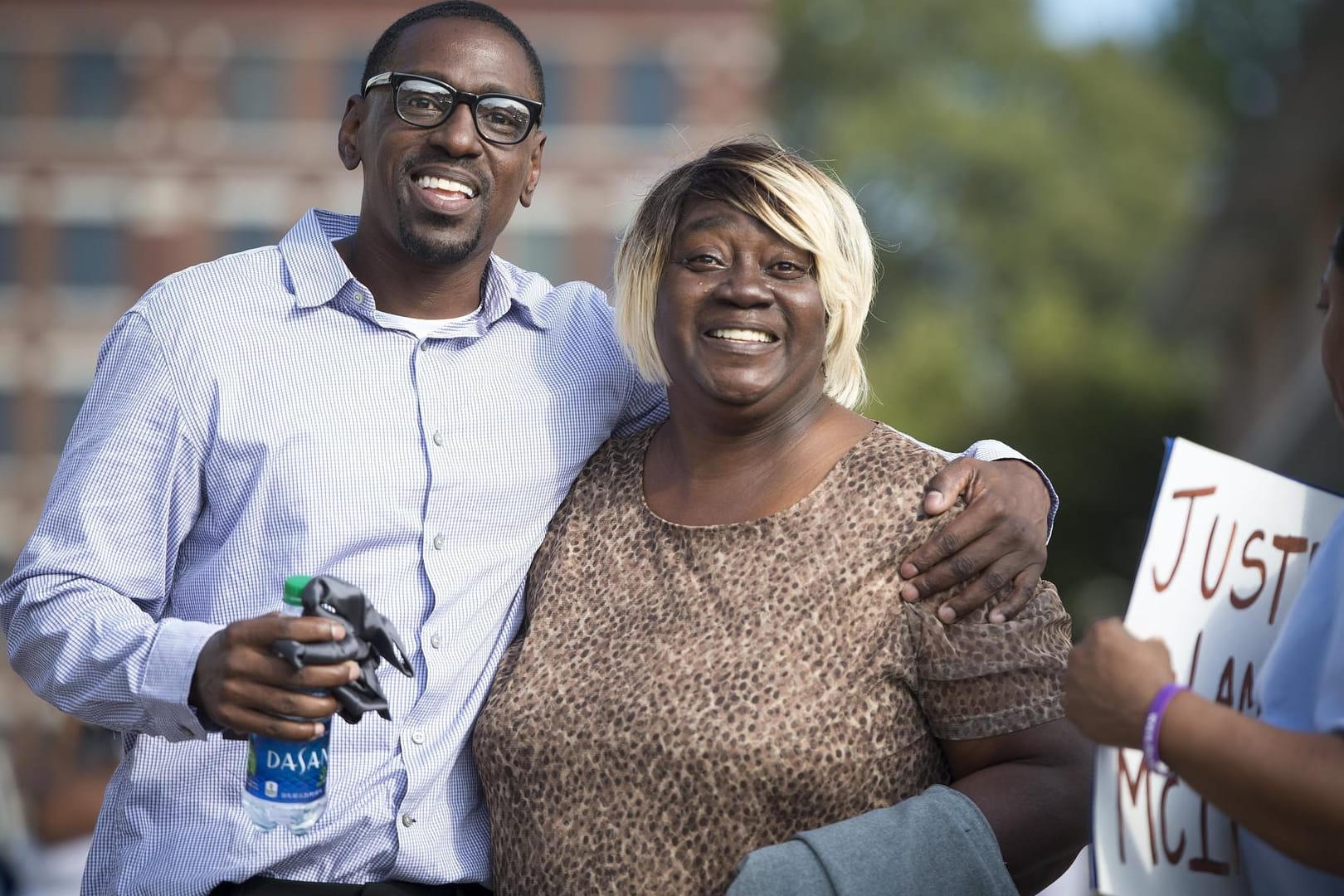 Lamonte McIntyre nach seiner Haftentlassung mit Mutter Rosie McIntyre.