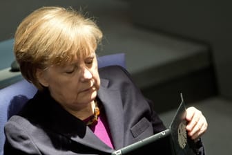 Bundeskanzlerin Angela Merkel (CDU) im Bundestag.