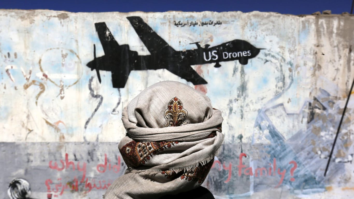 Graffiti einer US-Drohne an einer Wand in Sanaa, der Hauptstadt des Jemen.