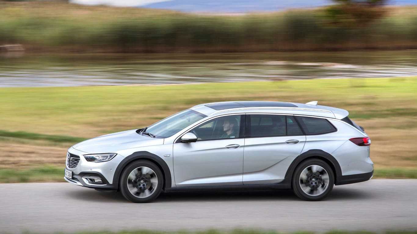 Ein Kombi für alle Fälle: Der neue Opel Insignia Country Tourer hebt sich optisch deutlich von seinen Modellbrüdern ab.