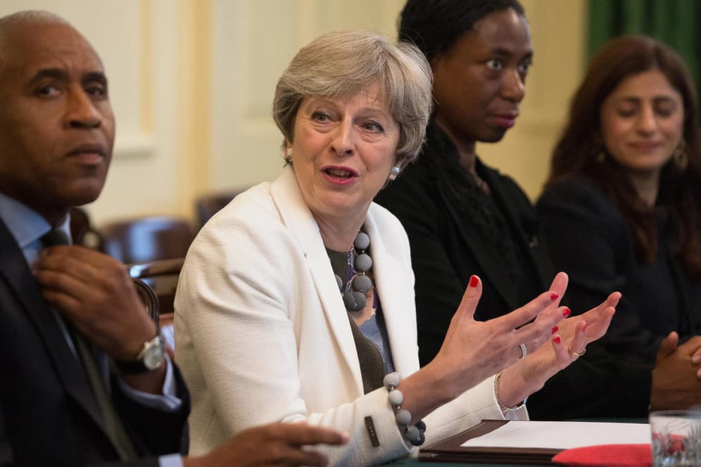 Die britische Premierministerin Theresa May steht vor einem schwierigen EU-Gipfel.