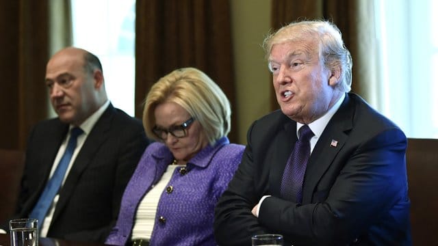 US-Präsident Donald Trump ist erneut mit seinen Plänen für ein Einreisestopp gescheitert. US-Präsident Donald Trump ist erneut mit seinen Plänen für ein Einreisestopp gescheitert.
