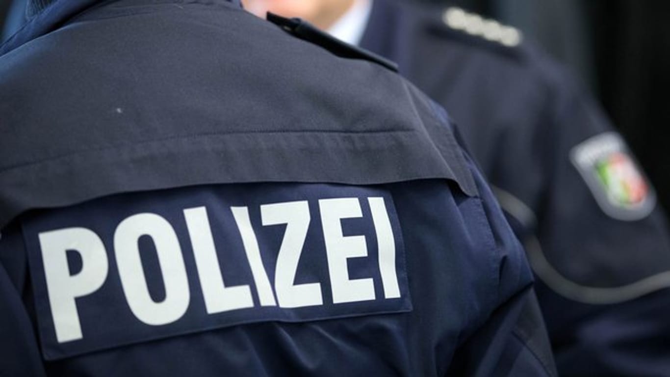 Die geforderte Mindestgröße für Polizisten ist auch in Deutschland immer wieder Anlass für Streit und Prozesse.