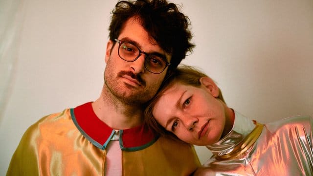 Daniel Freitag mit seiner Superheldin Sandra Hüller.