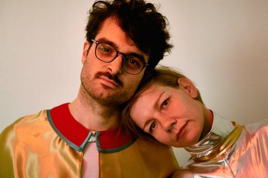 Daniel Freitag mit seiner Superheldin Sandra Hüller.