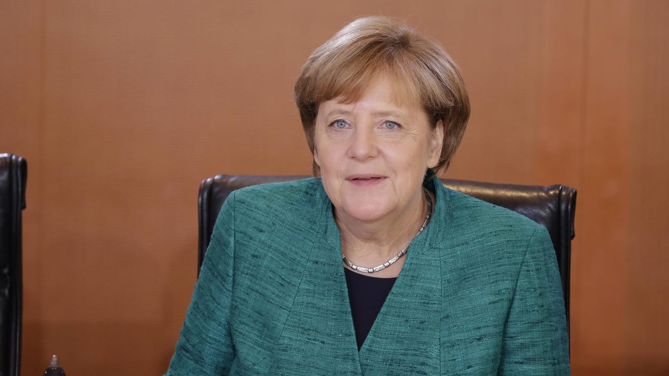 Die SPD will die Kanzlerin Angela Merkel einmal im Quartal zur Rede stellen.