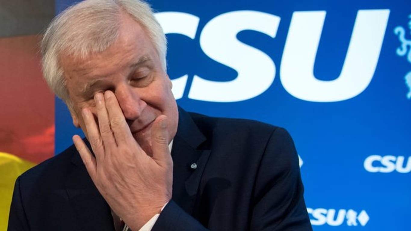 Unter wachsendem Druck: Der bayerische Ministerpräsident und CSU-Chef Horst Seehofer.