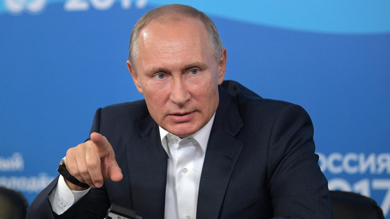 Der russische Präsident Wladimir Putin hat sich noch nicht öffentlich geäußert, ob er bei der nächsten Wahl wieder antritt.